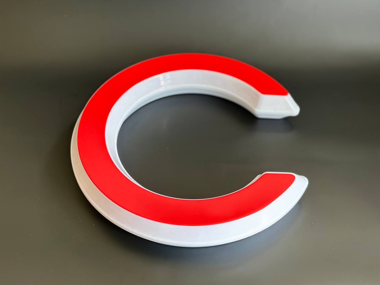 Световая буква С