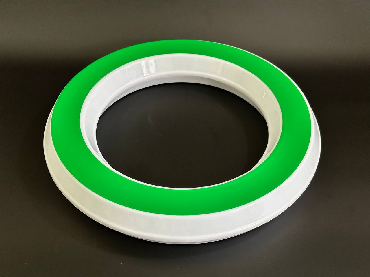 Световая буква О
