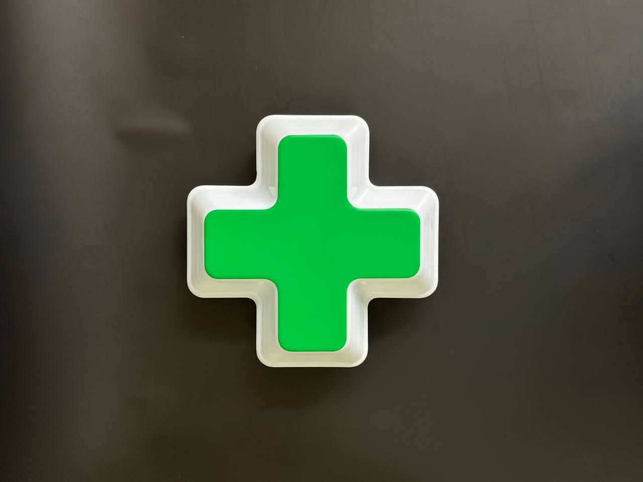 Световой знак ПЛЮС