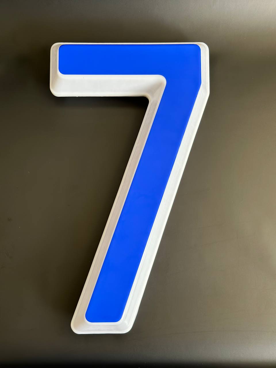 Световая цифра 7