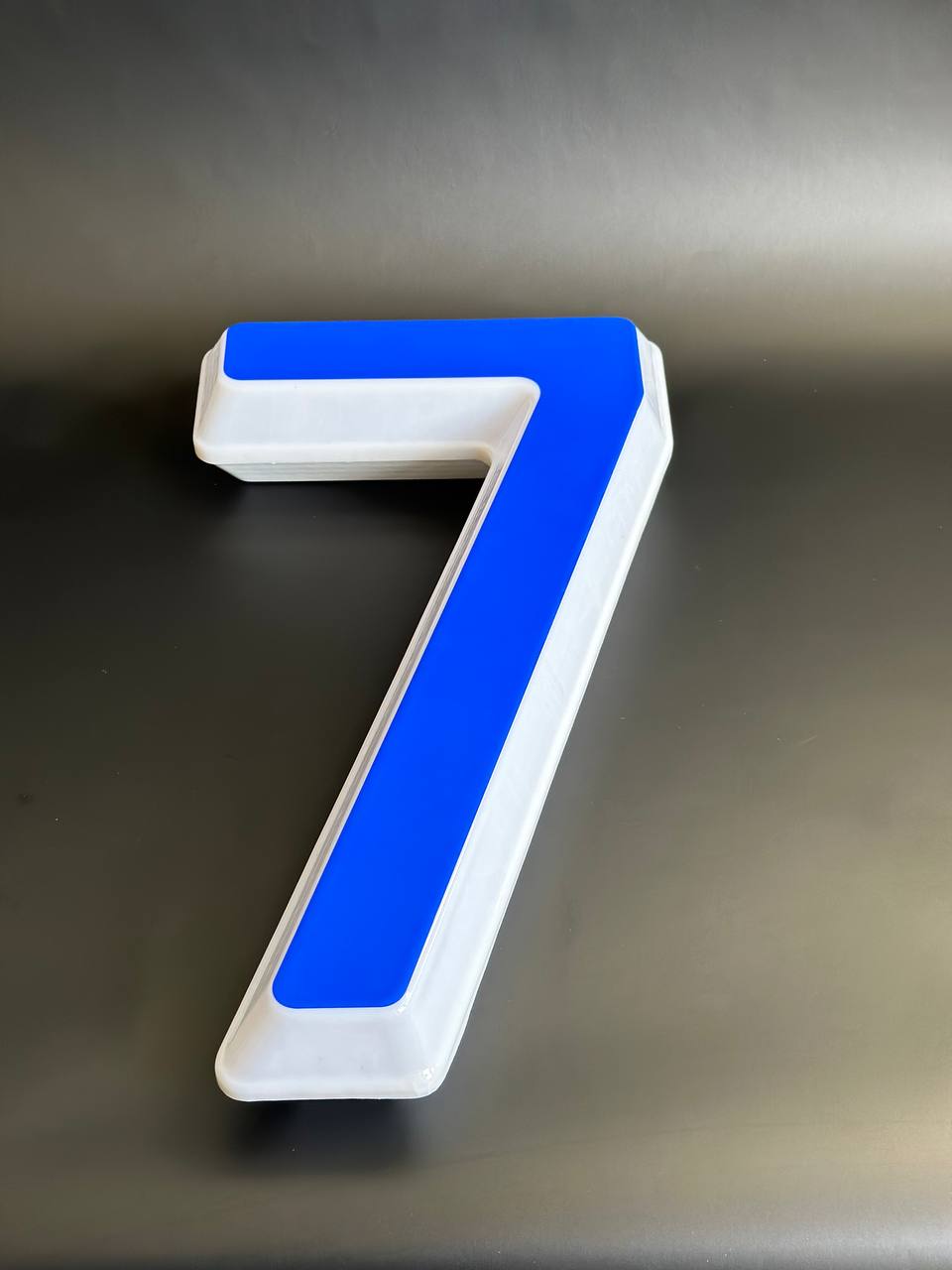 Световая цифра 7