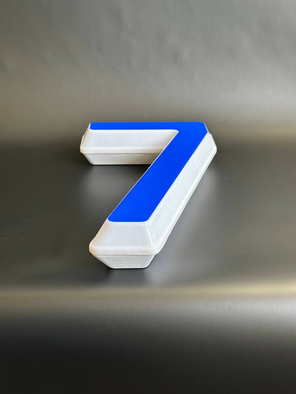 Световая цифра 7