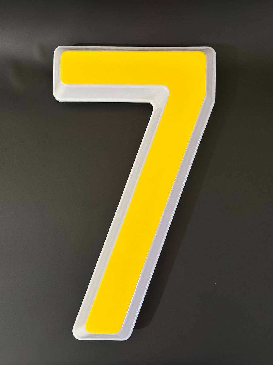 Световая цифра 7