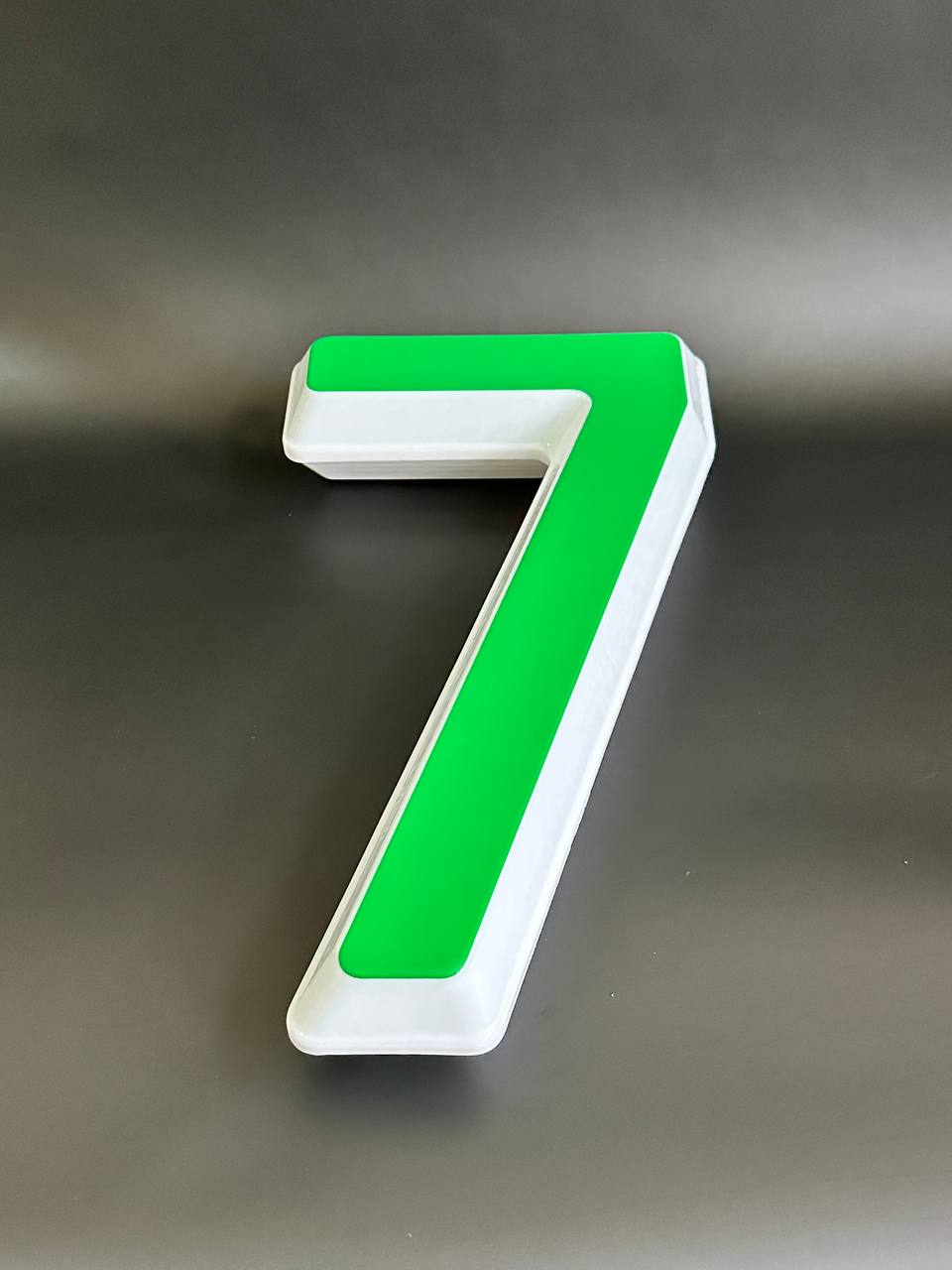 Световая цифра 7
