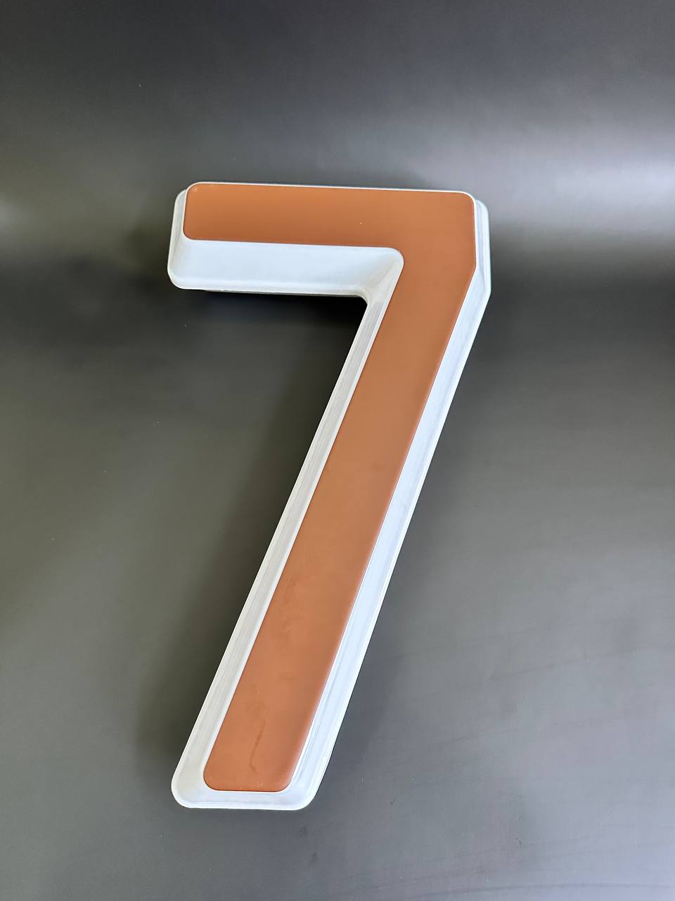 Световая цифра 7