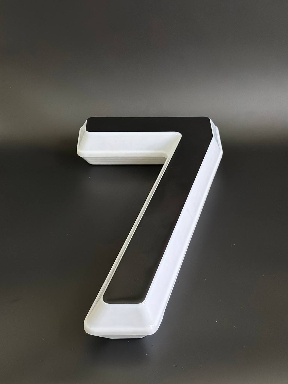 Световая цифра 7